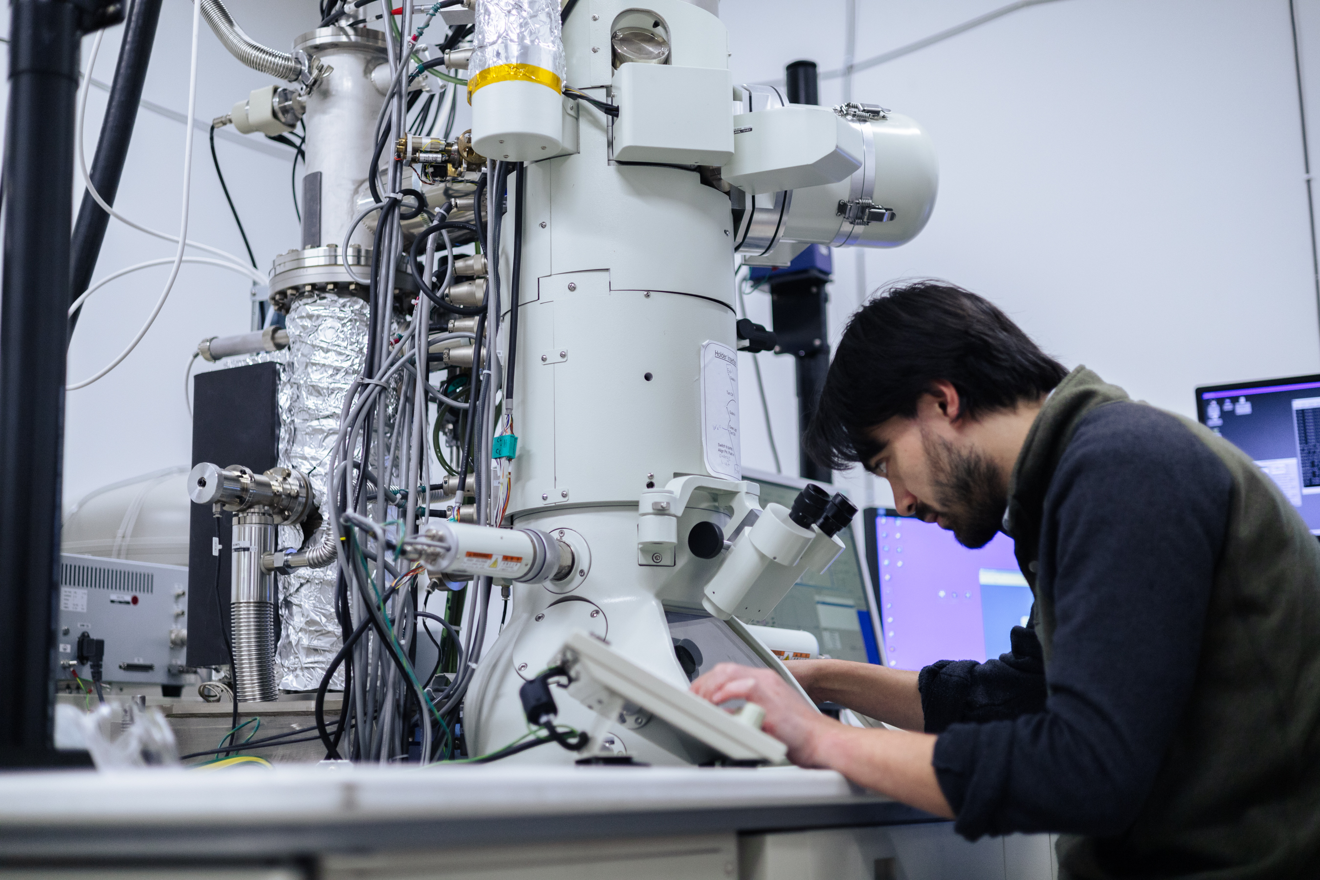 Hudson Shih conducts research in Seung Sae Hong's lab at UC Davis