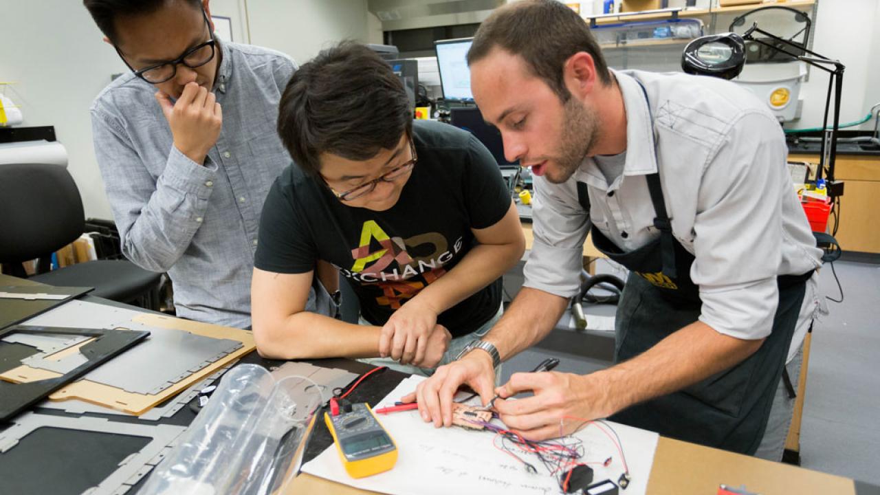 Development engineer Steven Lucero works with students on their prototype in the Department of Biomedical Engineering’s Translating Engineering Advances to Medicine (TEAM) Lab at UC Davis. Translating Engineering Advances to Medicine (TEAM) Lab