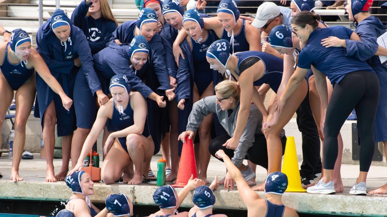 UC Davis water polo team poolside