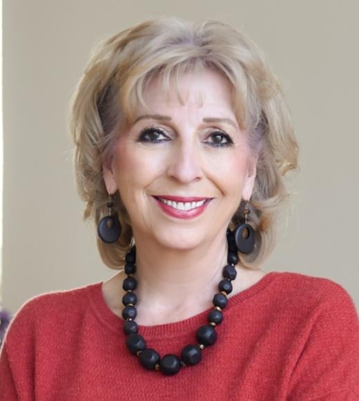 A headshot of Linda Katehi